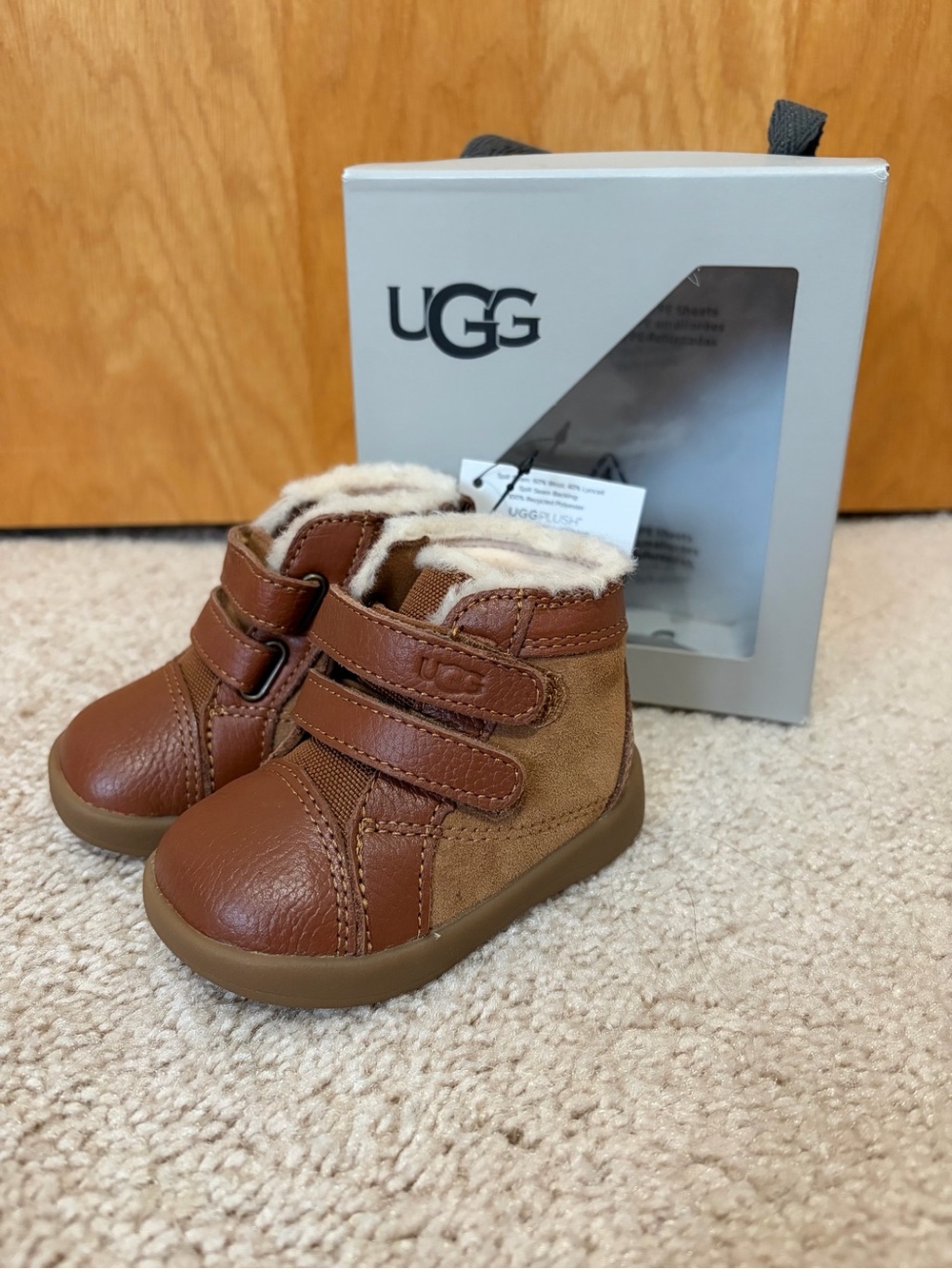 UGG Unisex Rennon II Boots